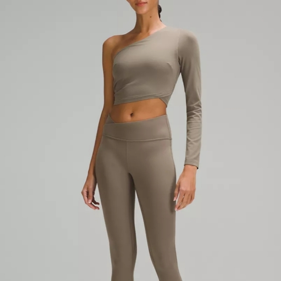 lululemon Align Asymmetrical Long-Sleeve Shirt - Picture 3 of 10